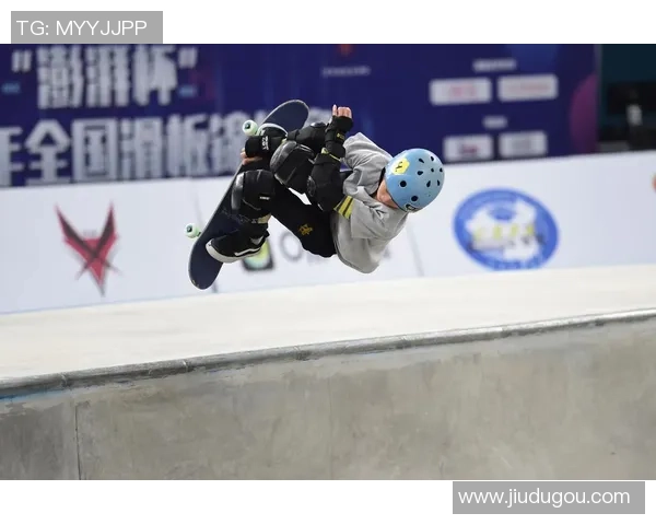 武汉滑板队在全国滑板状态排行榜中荣获第七名展现出强劲实力与潜力