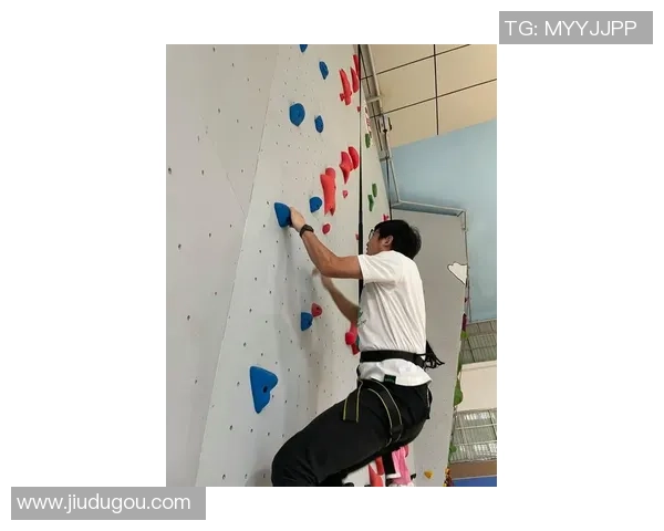 杭州攀岩队灵活性创新高引领全国攀岩新潮流